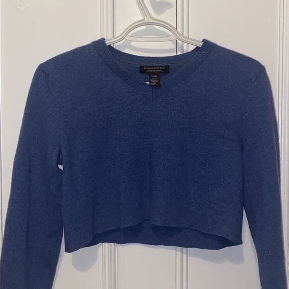 Blue Banana Republic Women’s Cropped Sweater - Picture 3 of 4